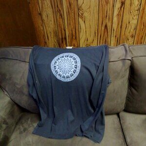 Womens Plus Sized T shirt 18/20 boho, navy blue